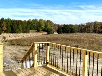 New Home, 2 Bd, 2.5 Bath, open floorplan, sleeps 6.