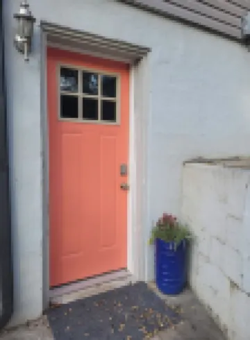 Downtown Retreat 5 mins to UT and Market Square