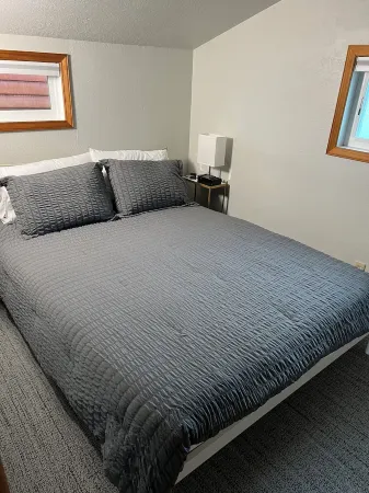 Cottage with Private Beach in Birch Bay Отели рядом с достопримечательностью «Парк штата Берч Бэй»