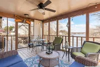 Lakeside Comfort with Private Dock! Close to local marinas!!