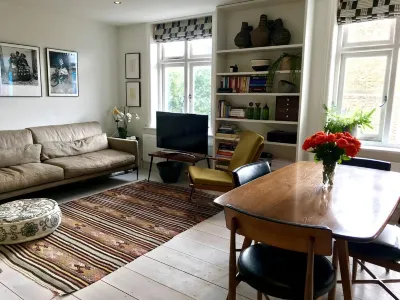 Stylish Notting Hill flat near Portobello Road Hotels in Notting Hill