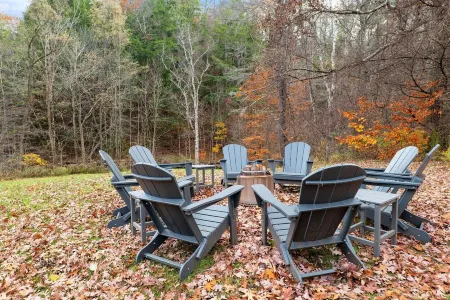 Graphite MTN Retreat - .75 mi to Hague Beach, access to Hague Brook, EV charger