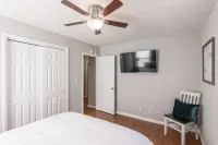 Cozy House in Gallatin City Limits