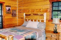 Nichols Hole Cabin - Above the Caddo River - Float to your Cabin!