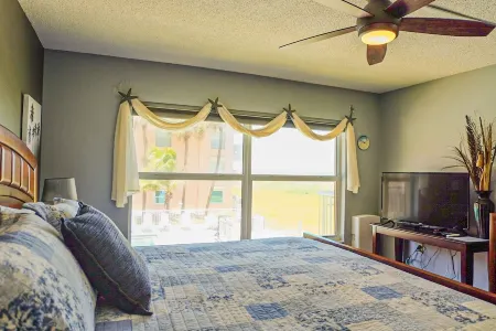 Sunny Winter Escape:  Your Perfect Cocoa Beach Oceanfront Retreat