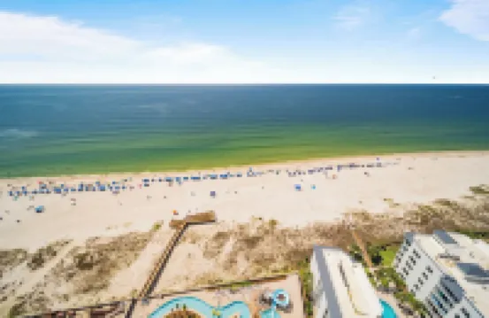 Direct Beachfront Condo Splash Pad Lazy River-Waterslide-Walk to Restaurants
