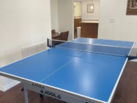 Country Charm! Billiards and Ping Pong Table & Sunroom, Spacious & Sleeps 14! 賴特縣酒店