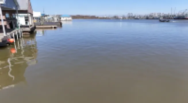 Front Row Venice Marina 3 Beds 1 Bath Sleeps 10 Huge Front Deck W/D Ice Wifi TV