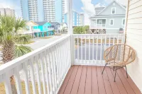 Sunrise on Sunset: 5 bed/5 bath sleeps 16 with a heated pool!