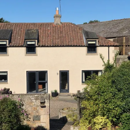 A beautiful renovated modern but homely cottage by St Andrews.