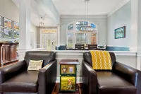 Book Golf with us! Luxury Emerson Cottage at Pinehurst No. 6 with Pool Table