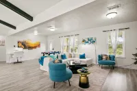 Modern Luxury with Cozy Vibes