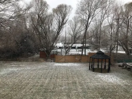 This Modern Mountain Home Is Fully Remodeled Отели в г. Милкрик