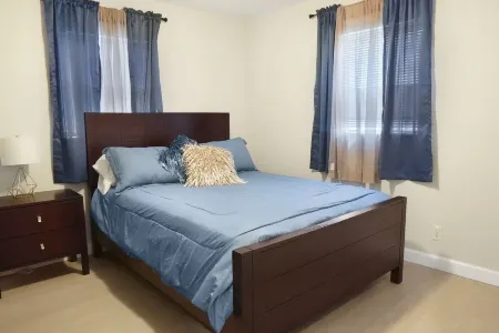 East by the Beach 411B Отели рядом с достопримечательностью «Coconuts on the Beach»