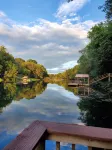 Beautiful River Front Cabin with Private Dock! Perfect spot for Trout Fishing!
