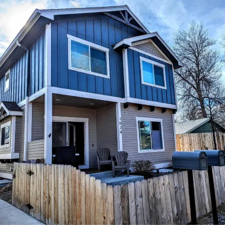 5th Street Retreat, quiet townhome a short walk from the heart of Loveland