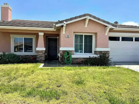 10min Soboba Casino Hemet Home with Hot tub+Lots of Parking grg/rv/boat/ATV's