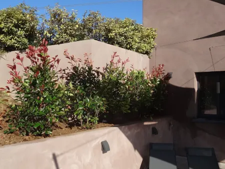 Ground villa NEW F3 in Porticcio in secure domain 2 minutes from the beaches Отели в г. Porticcio