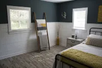 Sarasota, Fl.  Wild  Orchid  Creek