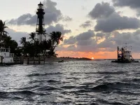 Intracoastal 🌴 Waterfront Pool Home, Walk to Beach, Heated Pool, Sit on Dock