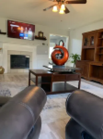 Large home in Savannah for a family of 10 people