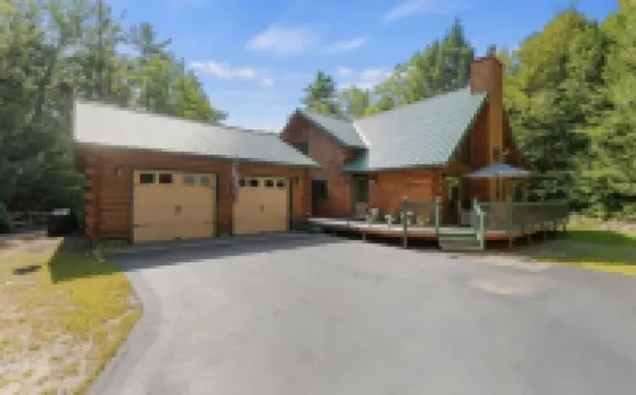 Paradise in the Lakes Region