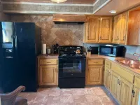 Two master suites in historic downtown