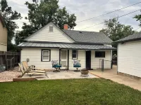 Thoughtfully remodeled Old Town 3-bedroom bungalow in charming Loveland, W/WIFI Hotels near King Soopers