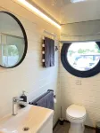 welcome on board - houseboat holidays in Hamburg Lehfeld 주변 호텔