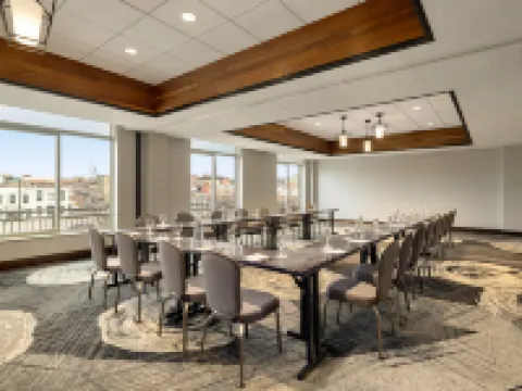 Hotel Indigo NAPERVILLE RIVERWALK by IHG Hotels in Naperville