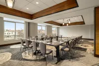 Naperville Riverwalk Hotels in Naperville