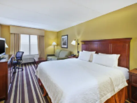 Hampton Inn Washington-Dulles Int'l Airport South Hotels in Sully