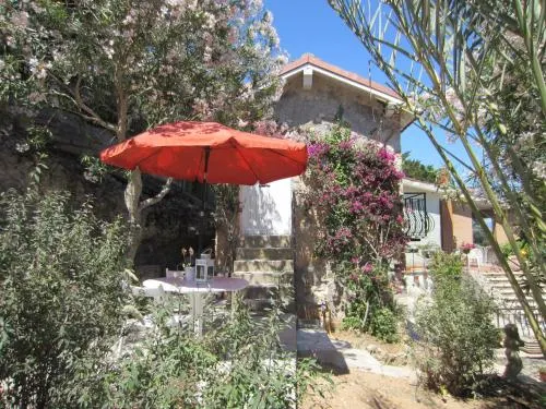 莉娜民宿別墅酒店