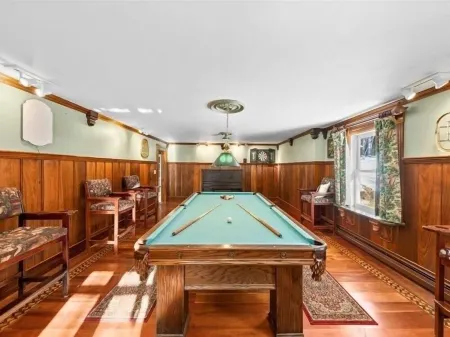 Mountainside Home In North Conway. Incredible Views, Hot Tub, Pets Allowed