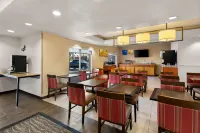 Comfort Inn & Suites Near Kino Sports Complex - breakfast