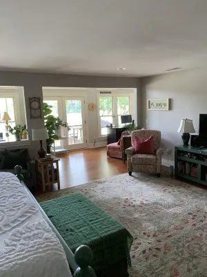 Beautiful Charlotte Lake Wylie Waterfront Bungalow