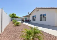 OCO-Heated pool for additional fee and spacious 4br home for your comfort.