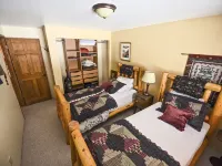 ❤️️️Relaxing, Remote Riverfront Satisfaction Guaranty Hotels in Baring