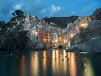 Apartment with sea view terrace, the essence of a vacation in 5 Terre - 4-Star