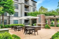Luxury! Pool View! Great Location! Minutes from NRG Stadium!