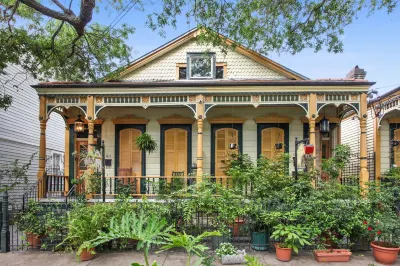 Fun, Festivals And Jazz Second Lines In Vibrant Treme / French Quarter Hotels in Treme