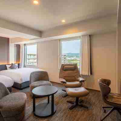 Sakura Port Hotel Rooms