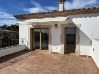 The new Mas Cabañas house with pool and barbecue