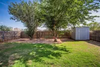 Caleb’s King & Queen Home. Kids/Pet friendly, Family games, Piano. Các khách sạn gần Lowrey Field at Plains Capital Park