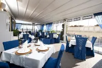 佩奈勒巴宮SPA公寓式酒店 - 早餐