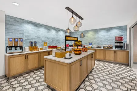 Hampton Inn Morgan Hill