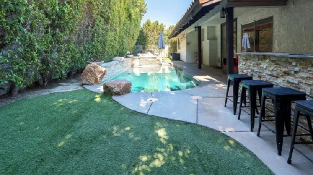 New! Private Oasis W Pool, Outdoor BBQ & Gameroom!!