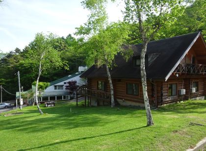 Log Cabin Rentals & Finland Sauna Step House