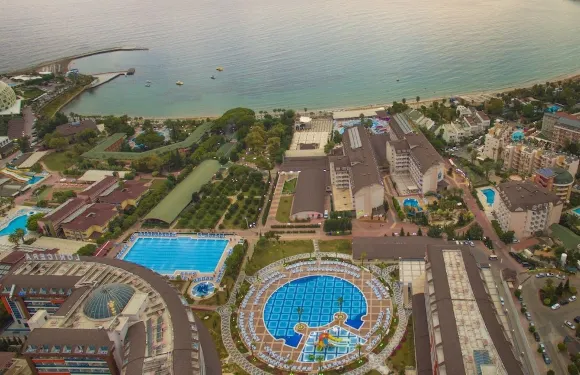 金鍊蓮花度假&温泉酒店