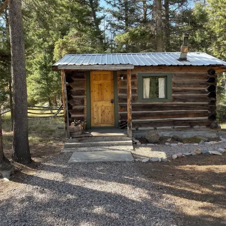 Old Canyon Creekside Cabin - Ski Park, Hot Spring